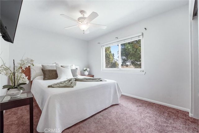 5872 Meadowbrook Drive, Huntington Beach, CA 92649