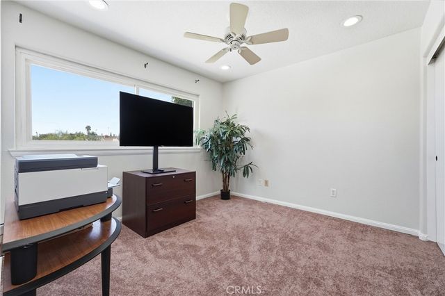 5872 Meadowbrook Drive, Huntington Beach, CA 92649