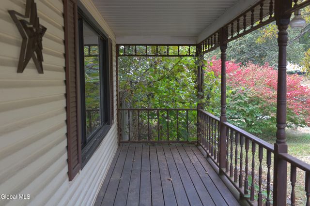 138 Hathorn Boulevard, Saratoga Springs, NY 12866