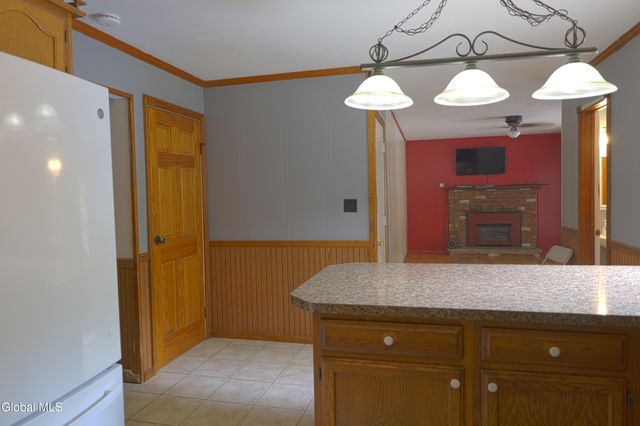138 Hathorn Boulevard, Saratoga Springs, NY 12866