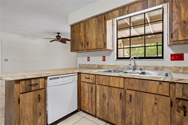1949 DUPONT COURT, Deltona, FL 32725