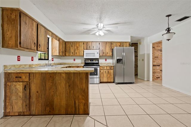 1949 DUPONT COURT, Deltona, FL 32725