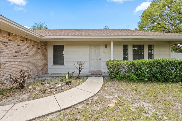 1949 DUPONT COURT, Deltona, FL 32725