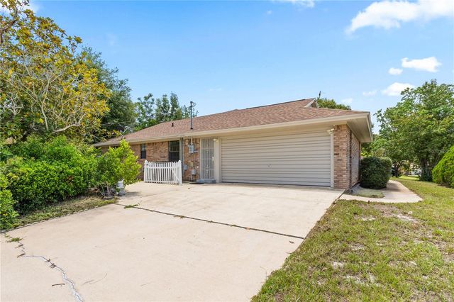 1949 DUPONT COURT, Deltona, FL 32725