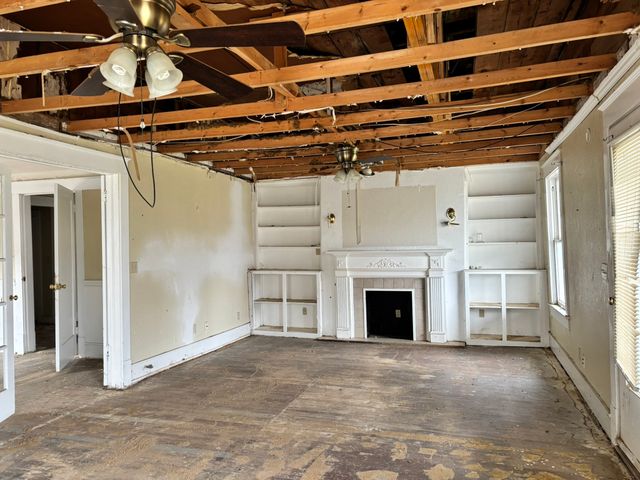 624 W Gandy Street, Denison, TX 75020