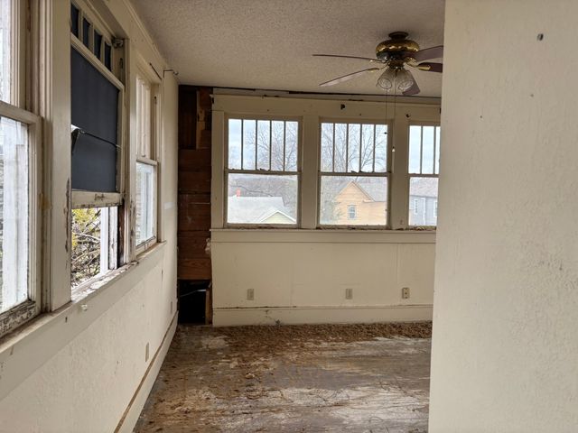 624 W Gandy Street, Denison, TX 75020