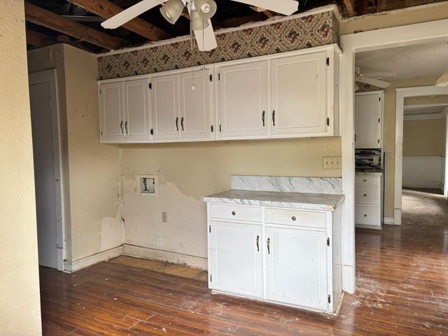 624 W Gandy Street, Denison, TX 75020