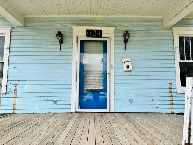 624 W Gandy Street, Denison, TX 75020