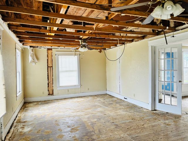 624 W Gandy Street, Denison, TX 75020