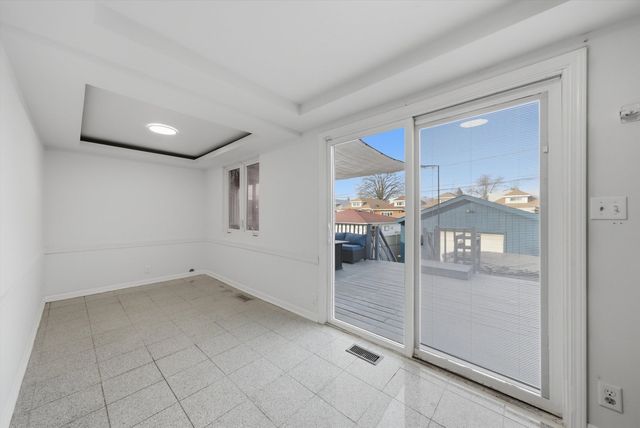 7825 W Cressett Drive, Elmwood Park, IL 60707