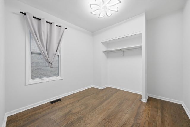 7825 W Cressett Drive, Elmwood Park, IL 60707