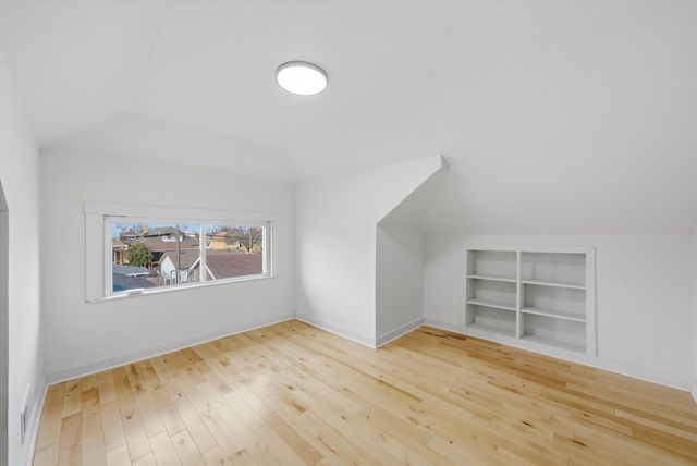 7825 W Cressett Drive, Elmwood Park, IL 60707