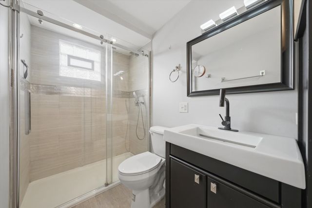 7825 W Cressett Drive, Elmwood Park, IL 60707