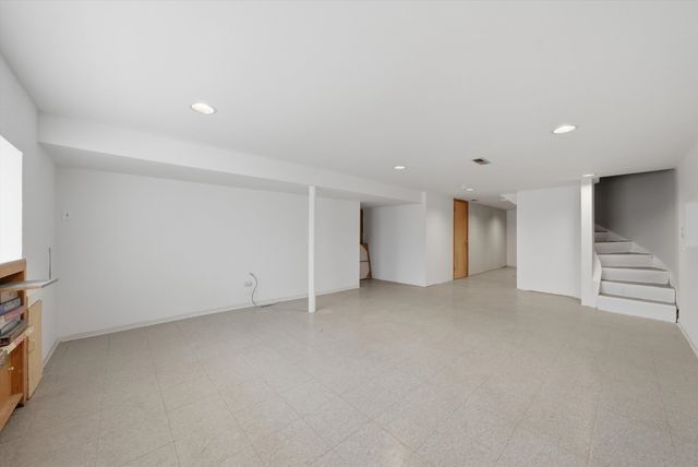 7825 W Cressett Drive, Elmwood Park, IL 60707