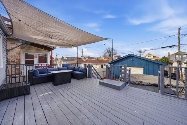 7825 W Cressett Drive, Elmwood Park, IL 60707