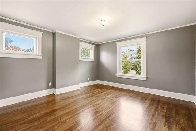 15 E 54TH Street, Kansas City, MO 64112