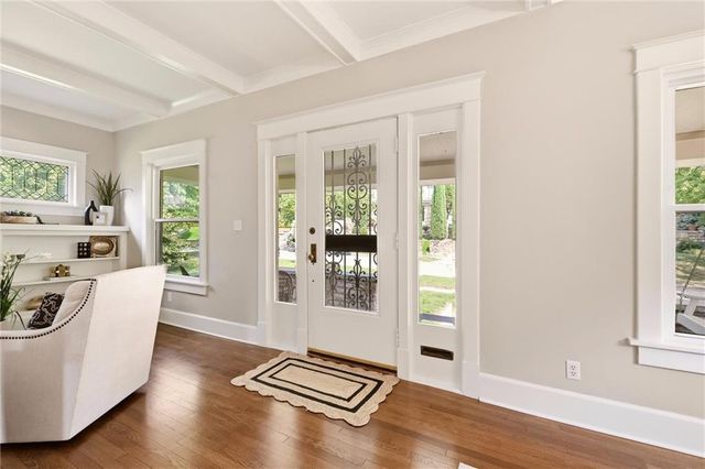 15 E 54TH Street, Kansas City, MO 64112
