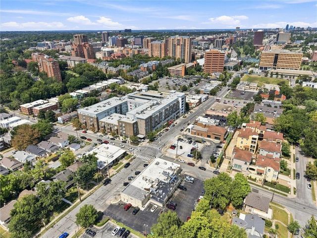 15 E 54TH Street, Kansas City, MO 64112