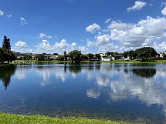 9764 NW 4th Lane 9764, Miami, FL 33172