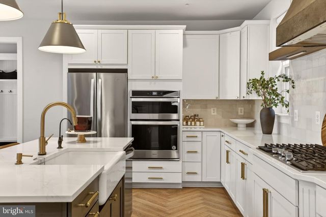 22069 CLARKSBURG RD, Clarksburg, MD 20871