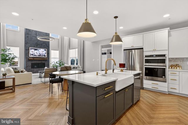 22069 CLARKSBURG RD, Clarksburg, MD 20871