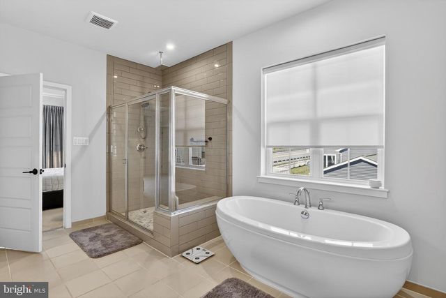 22069 CLARKSBURG RD, Clarksburg, MD 20871