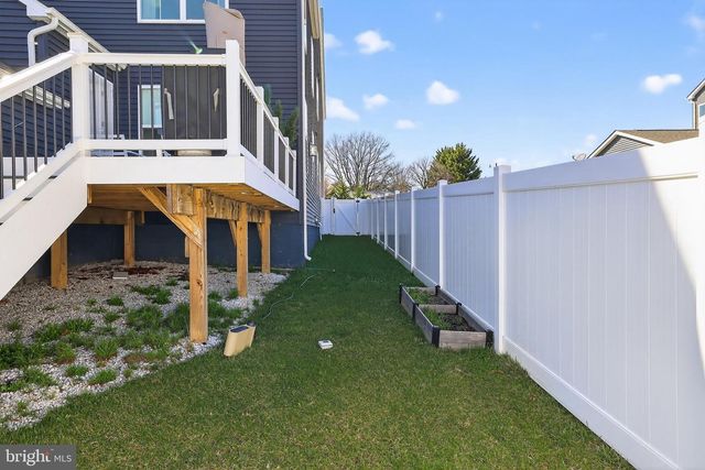 22069 CLARKSBURG RD, Clarksburg, MD 20871