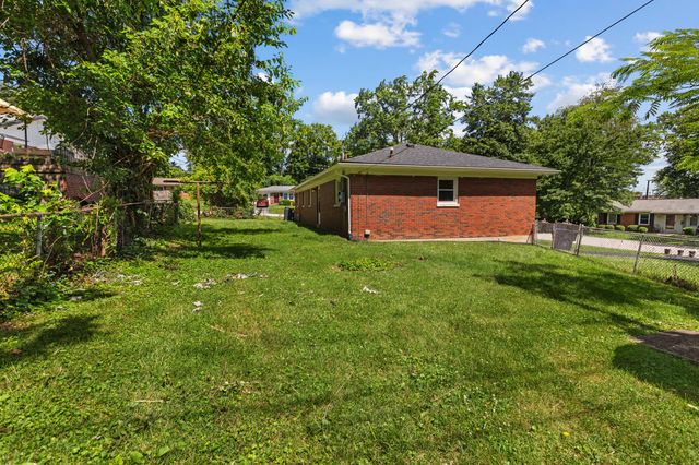 111 Pinehurst Drive, Frankfort, KY 40601