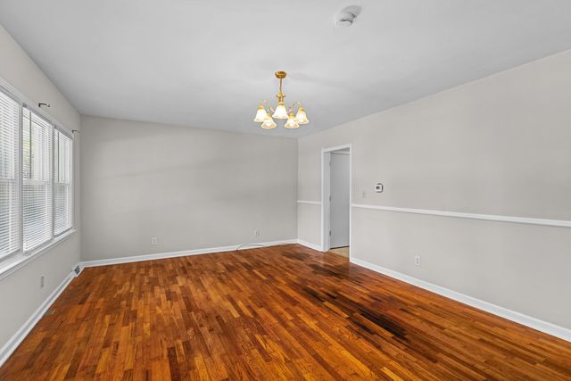 111 Pinehurst Drive, Frankfort, KY 40601