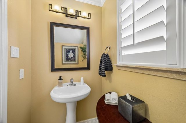 7426 Hollister Spring, Houston, TX 77040