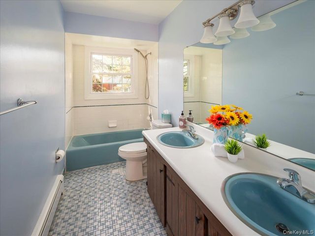 3 Spring Rock Place, Spring Valley, NY 10977