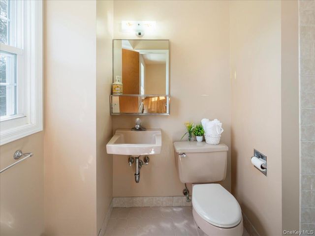 3 Spring Rock Place, Spring Valley, NY 10977