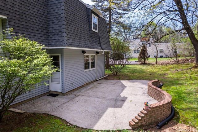 3 Spring Rock Place, Spring Valley, NY 10977