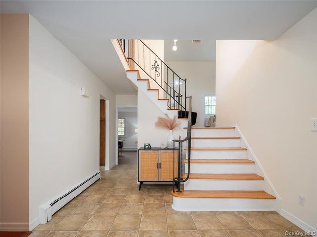 3 Spring Rock Place, Spring Valley, NY 10977