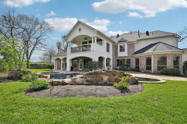 2 Wilmington Court, Sugar Land, TX 77479