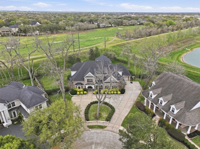 2 Wilmington Court, Sugar Land, TX 77479