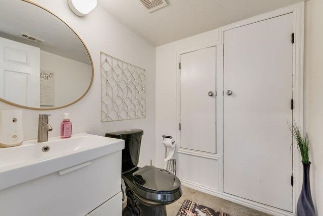 3634 Bickers Street, Dallas, TX 75212