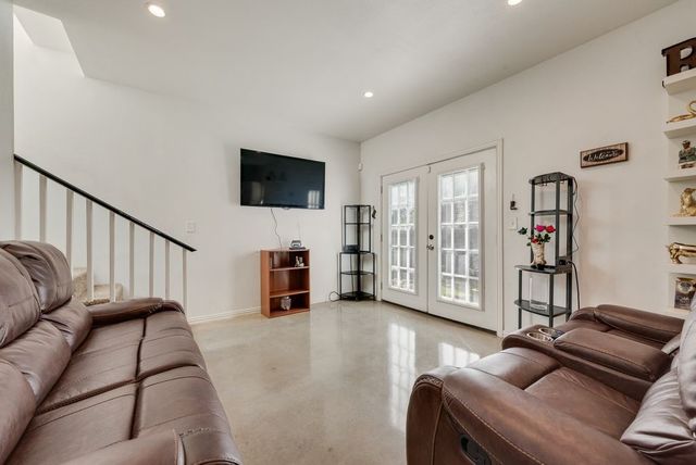 3634 Bickers Street, Dallas, TX 75212