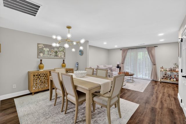 425 Maple Brook Rd 425, Bellingham, MA 02019