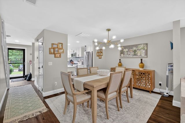425 Maple Brook Rd 425, Bellingham, MA 02019