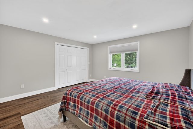 425 Maple Brook Rd 425, Bellingham, MA 02019