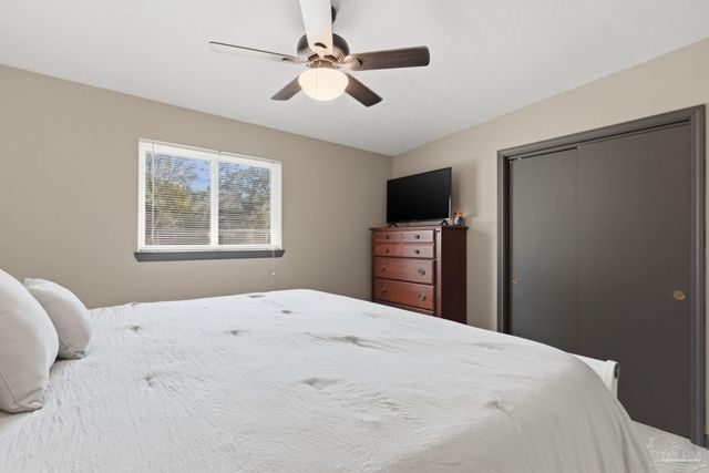 2110 Elaine Cir, Pensacola, FL 32504