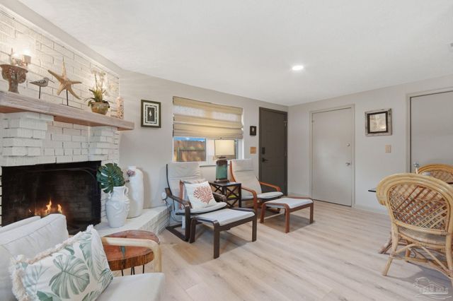 2110 Elaine Cir, Pensacola, FL 32504