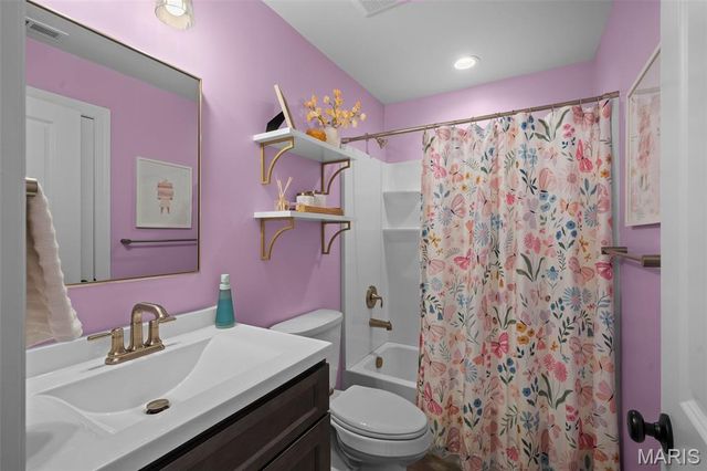 1316 Fawnvalley Drive, Des Peres, MO 63131