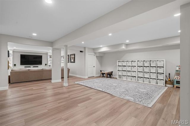 1316 Fawnvalley Drive, Des Peres, MO 63131