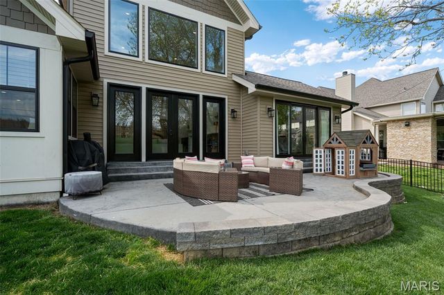 1316 Fawnvalley Drive, Des Peres, MO 63131