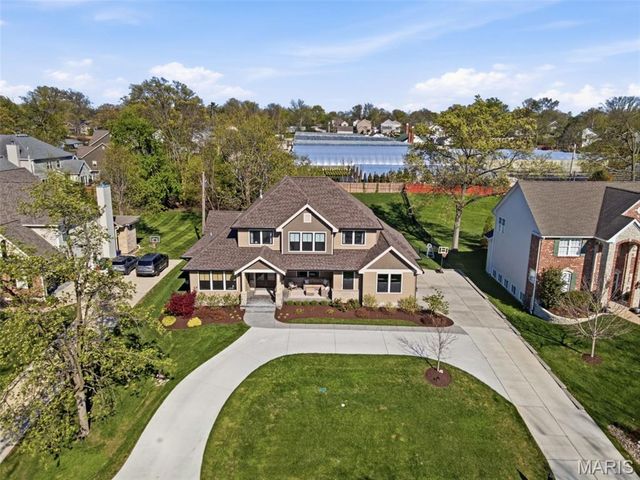 1316 Fawnvalley Drive, Des Peres, MO 63131