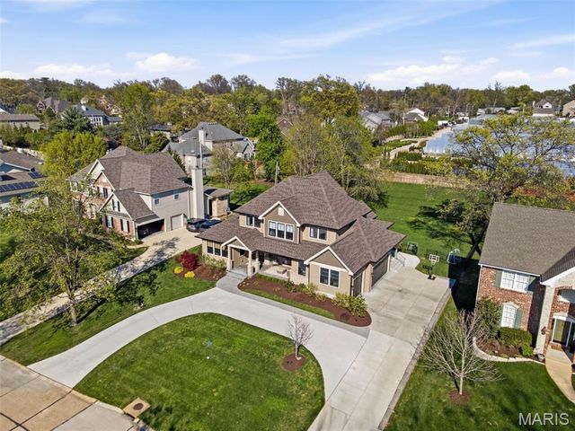 1316 Fawnvalley Drive, Des Peres, MO 63131