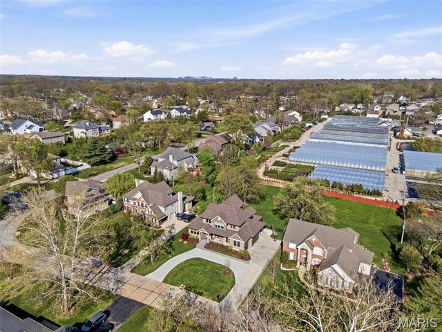 1316 Fawnvalley Drive, Des Peres, MO 63131