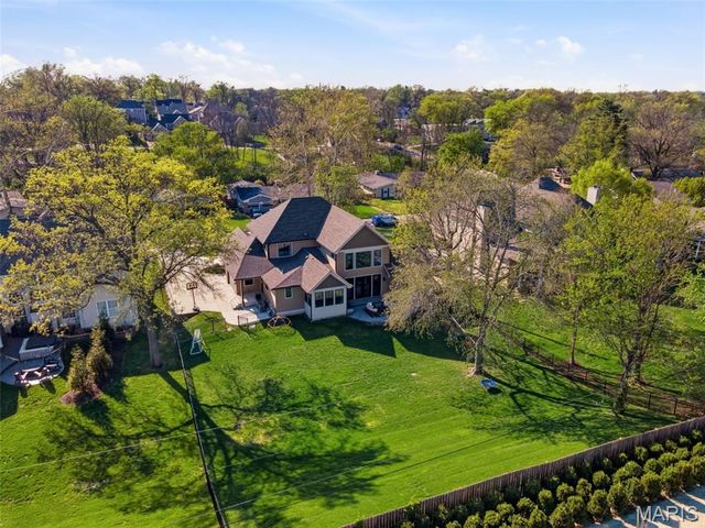 1316 Fawnvalley Drive, Des Peres, MO 63131
